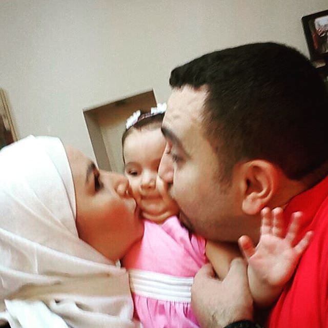 Poor Amy! Stuck between two kissers! Bonbon and Amy, you're my world!